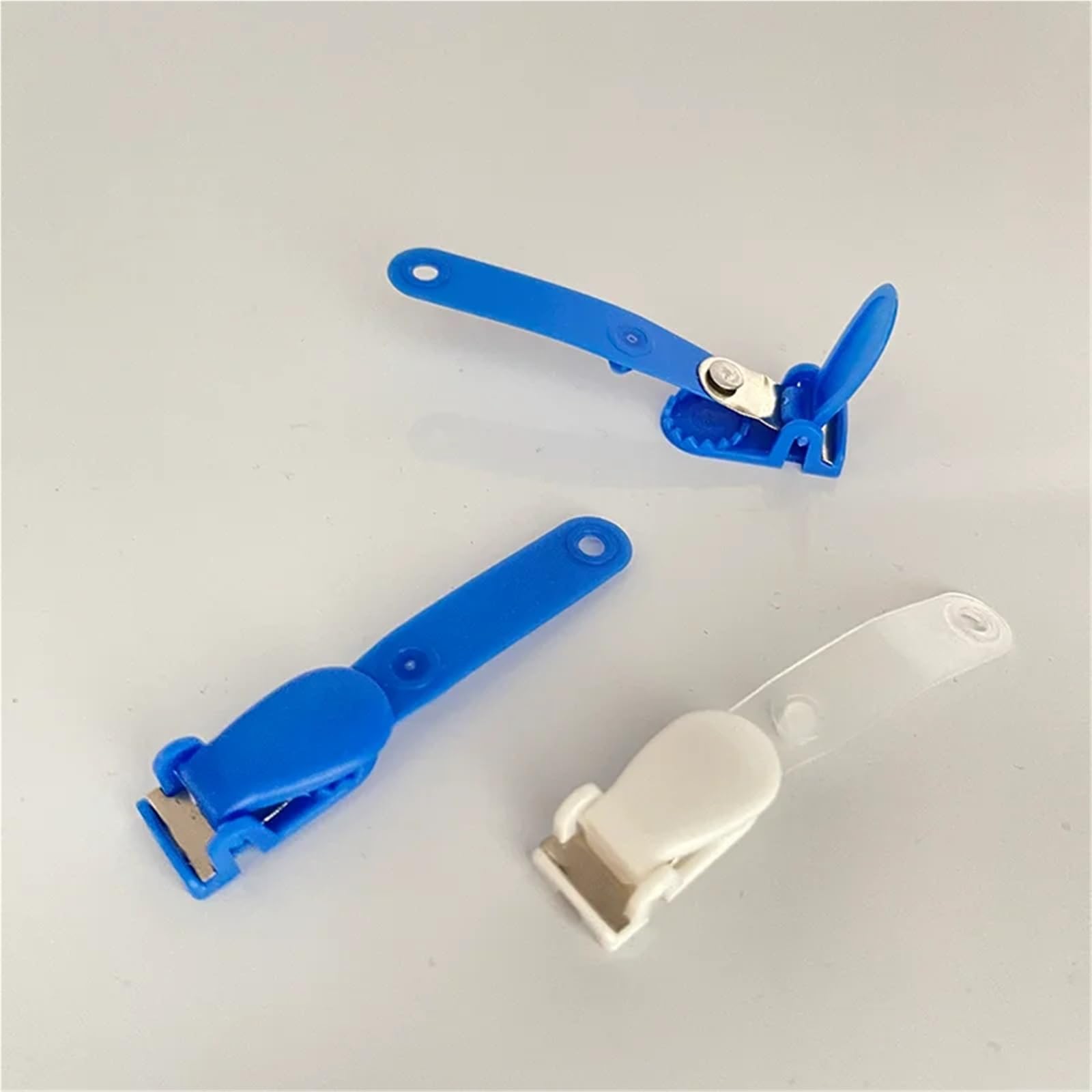 50 Stück Metall-Ausweisclips mit transparentem weichem Band für Ausweise