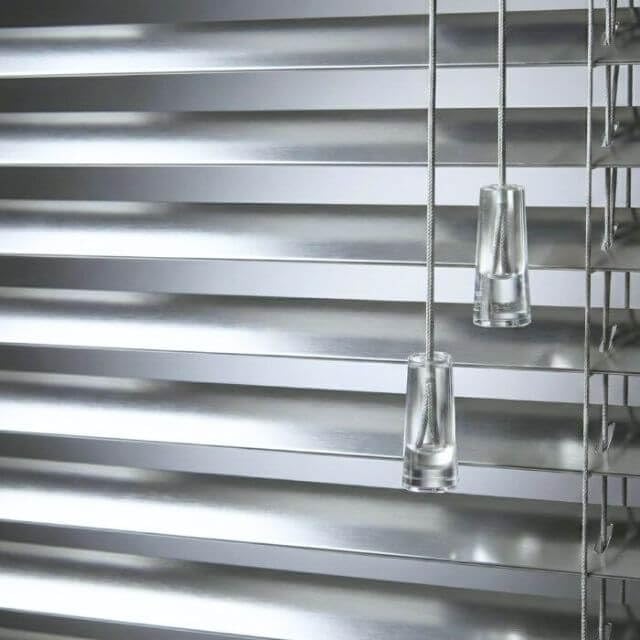 Jalousien Fenster Innen - Alu Jalusienen - 2100x1800mm, Rechte Steuerung - mit Lamellen 50 mm - Montage Wand oder Decke, mit Bohren - für Zuhause & Büro - Silber