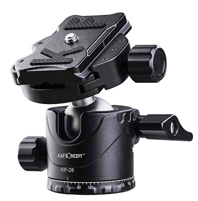 La vite del blocco ghiera in basso non è molto efficace nel blocco.