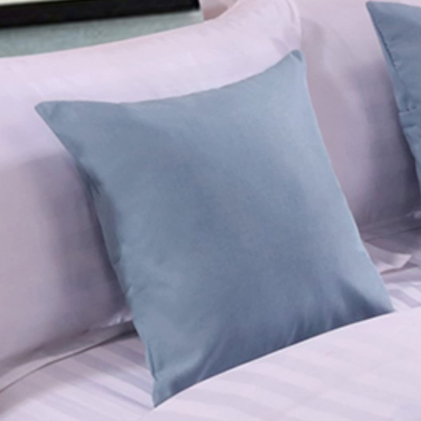1 Pcs Linen Cushion Covers Soft Decorative Square Throw Pillow Cover Luxury Pillowcases with Invisible Zipper for Living room Sofa Bedroom Couch Chair Car Seat,18x18 Inches
