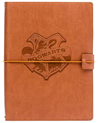 Harry Potter: Welcome To Hogwarts Traveler's Notebook Set: (Refillable Notebook)