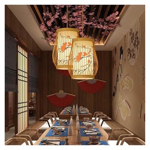 Lámpara de techo de ratán ideal para un salón rústico y acogedor 7