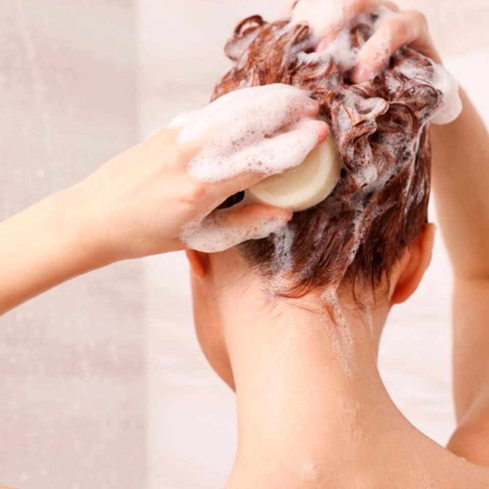 Champú sólido para cabello dañado, seco o fino - 100% natural - Con manteca de cacao - Aporta volumen, suavidad y brillo - No engrasa - Hecho en España - Pack 4 ud