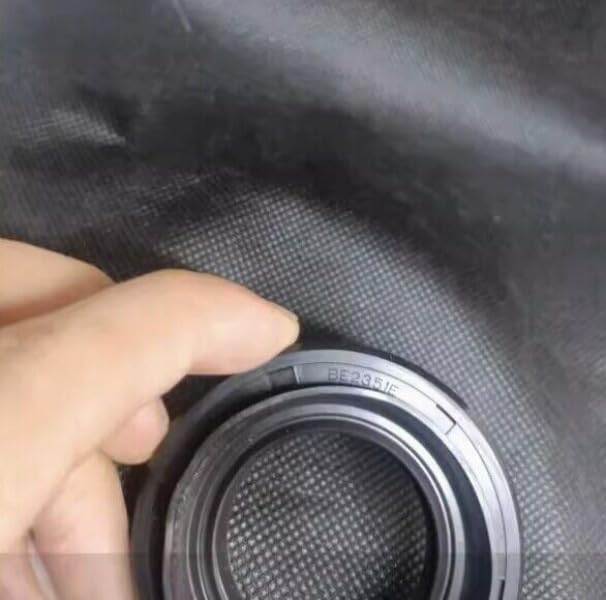 1 new BE2351E half shaft oil seal -