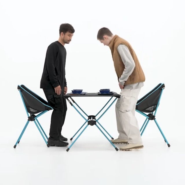 テーブル・チェア・ハンモック NEIGHBORHOOD HELINOX . SOLIDTOP TABLE S Neighborhood x Helinox Solid Top Table in Grey Neighborhood
