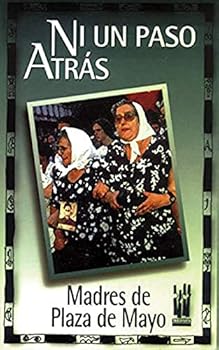 Paperback Ni UN Paso Atras/Not One Step Back (Spanish Edition) [Spanish] Book