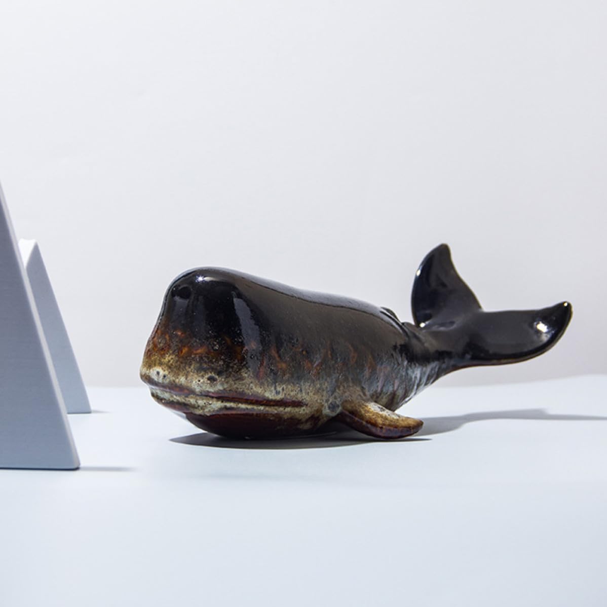 Zerodeko 1pezzi Statuetta Balena Simulazione in Ceramica Artistica Elegante per Decorazione Tavolo Casa Soprammobile Chic e Atmosfera Accogliente Ornamento Eco-friendly per Soggiorno