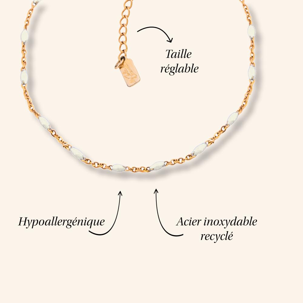 MY JOLIE CANDLE - Bougie Bijou Parfumée Fleur de Thé - Bracelet doré en acier inoxydable avec perles crèmes - Cadeau parfait pour Noël et anniversaire - Cire à base végétale - Made in France