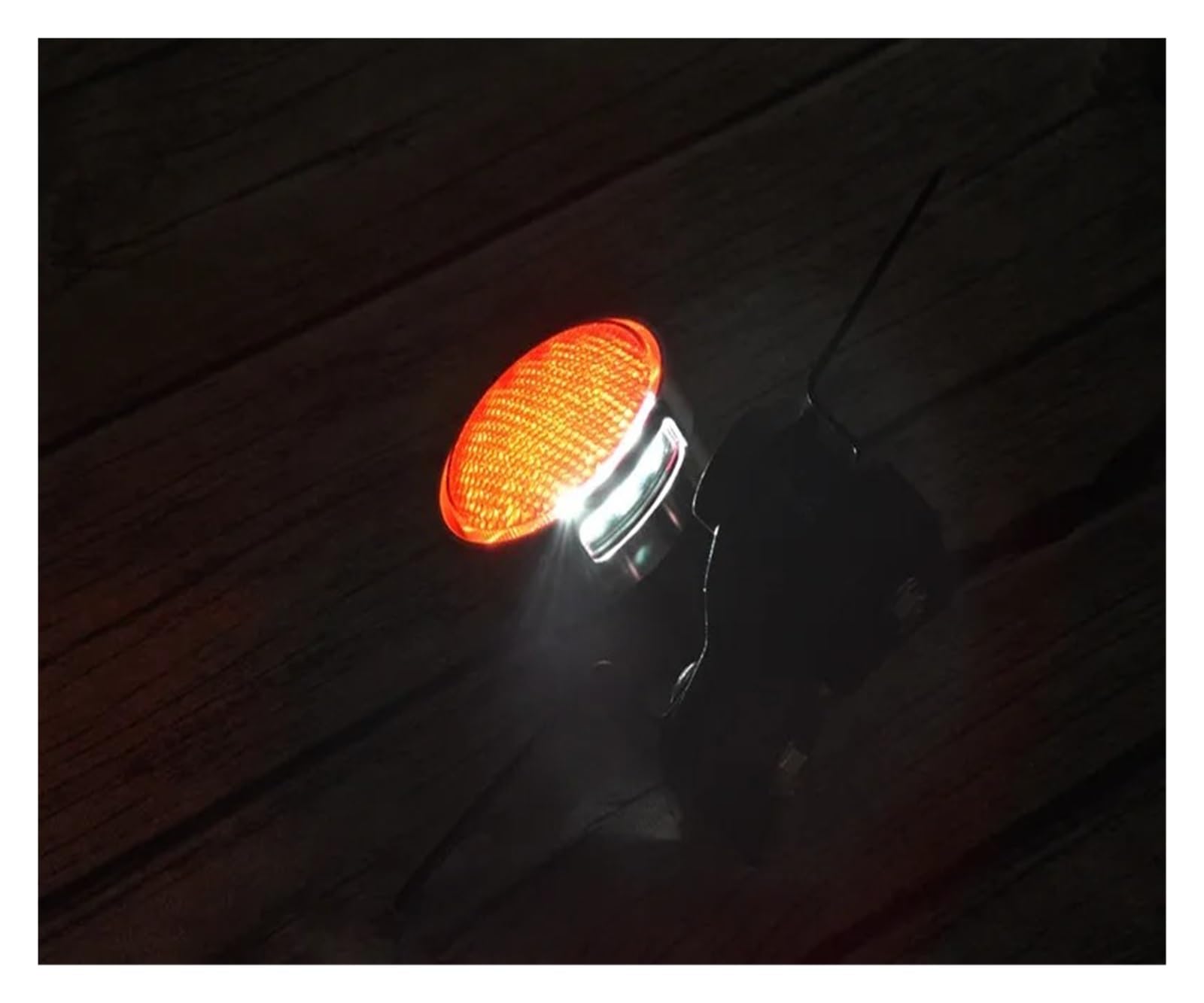 do motocykli z CNC stop aluminium Vintage lampa motocyklowa LED hamulec sygnału tylnego mały typ tylny