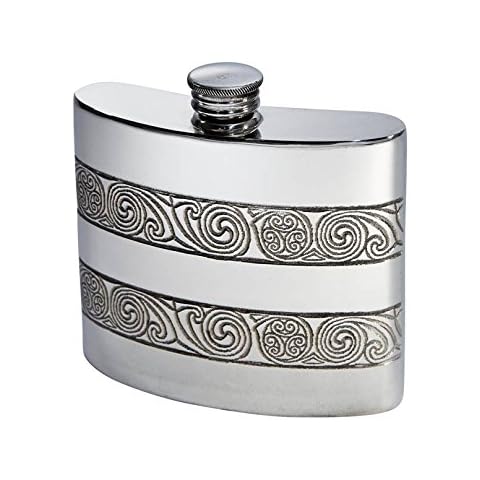 Petaca de estaño Wentworth Pewter con diseño celta Kells Cover