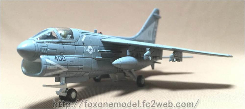 Amazon | フォックスワンデザイン 1/144 アメリカ A-7E コルセア2
