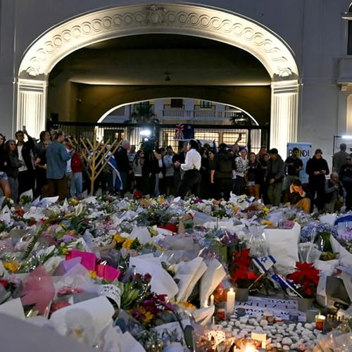 Page de couverture de Mourners pay tribute to Bondi Beach terror attack victims