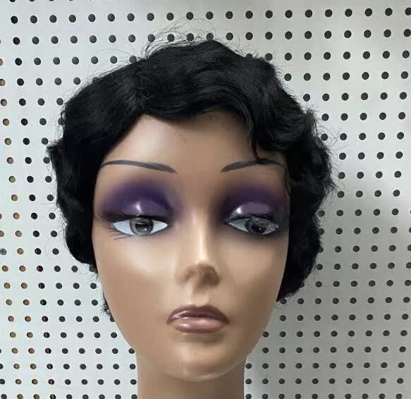 Perruque coupe courte cheveux naturels pour retrouver du volume et un style noir instantané