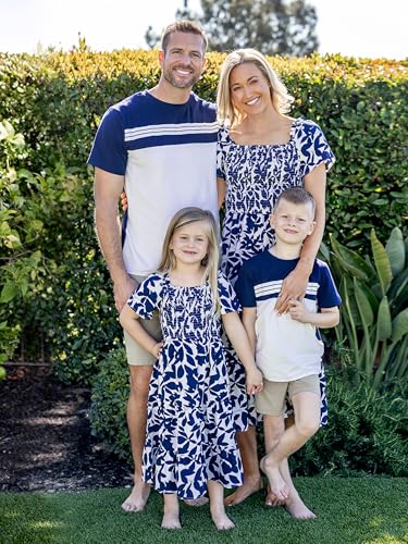 Image of PATPAT Family Matching Outfits Mommy and Me Dresses Floral Dress & T-Shirts | Mommy and Me Easter Dresses, Puff Sleeve Floral Sundress, Cotton Blend T-shirts, Couples Party Wedding Vacation Outfits