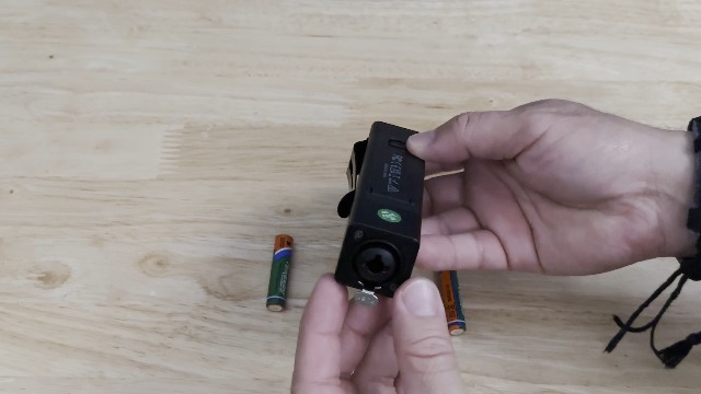 FZONE P4 Amplificatore Monitor In-Ear Per Musicisti - Stereo/Mono, Portatile, Alimentazione A Batterie