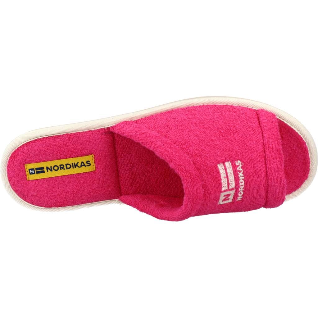 NORDIKAS Modelo Toalla Lila T.