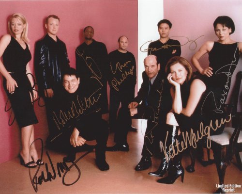 S Trek Voyager Cast Casual Attire Signed Autographed 8x10 Photo Reprint
