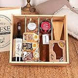 LOTES CON QUESO - LOTE 340-25 / con vino Adhuc Tempus Roble, torta del Casar, quesos Subaida, Parmigiano Reggiano, sobrasada y dulces en caja de madera