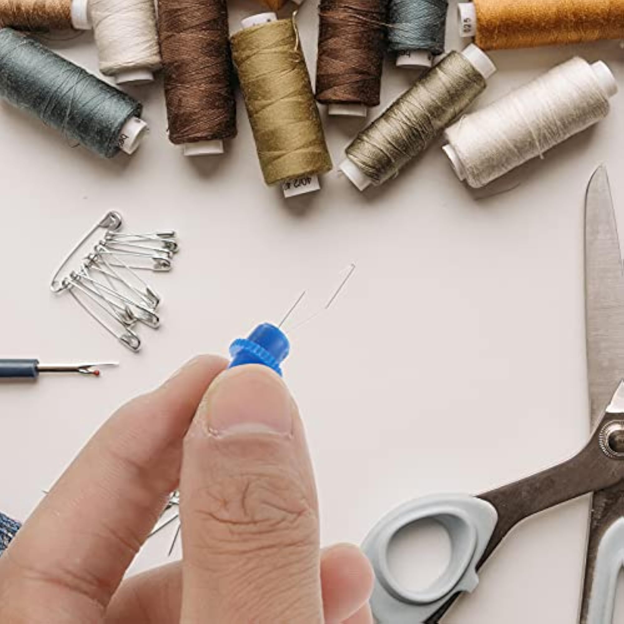 10Pcs Wire Loop Needle Threader with Magnifying Glass for Sewing