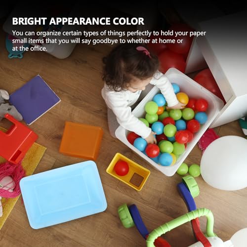 Cajas de plástico con diseño sencillo y resistente para útiles 7