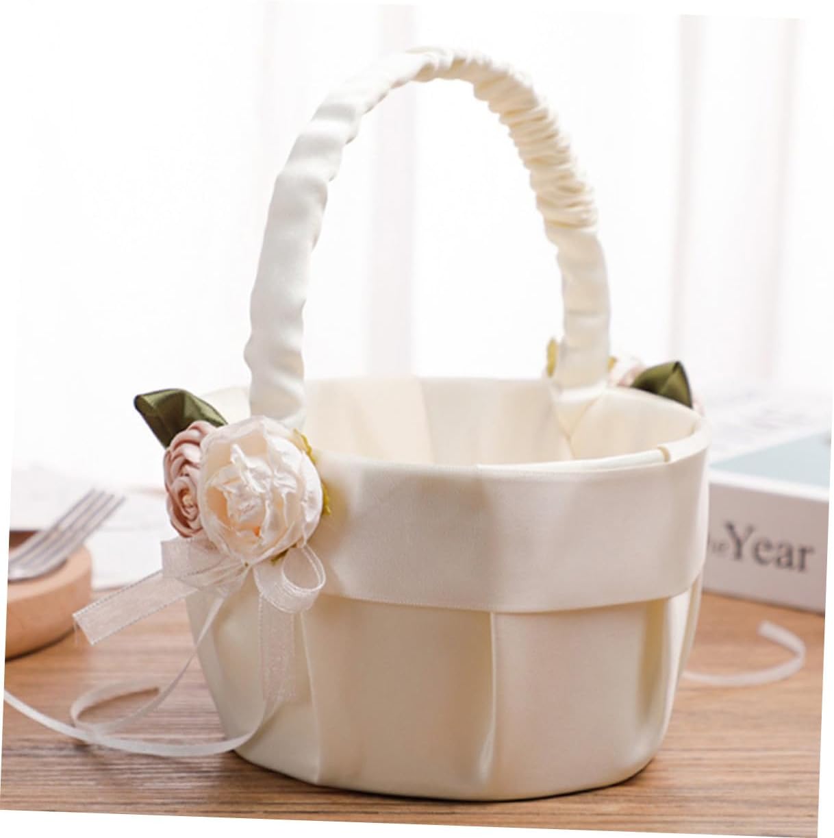Ivory White Lace Flower Girl Basket, Small Handheld Wedding Flower Basket with Satin Ribbon, Rustic Floral Container for Bride and Ceremony Supplies