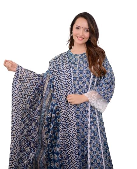 crown choice Beautiful Pakistani A-line Muslin Silk Suit which is has beautiful lace detailing and prints.-picture-17