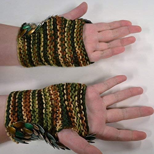 Fingerless Gloves in Knitted Dragonhide Armor - Green and Bronze