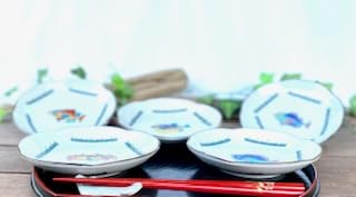 Amazon｜百華園 九谷【皿揃え】魚紋絵変り 4寸梅型 裏絵 磁器 直径約