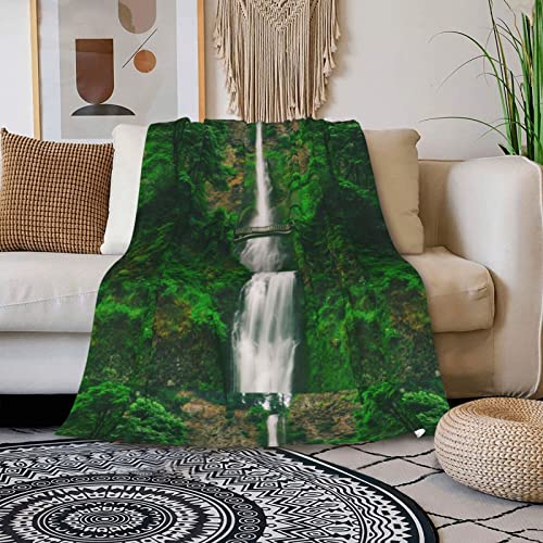 Couverture cascade verticale contre le froid hivernal lit et sofa