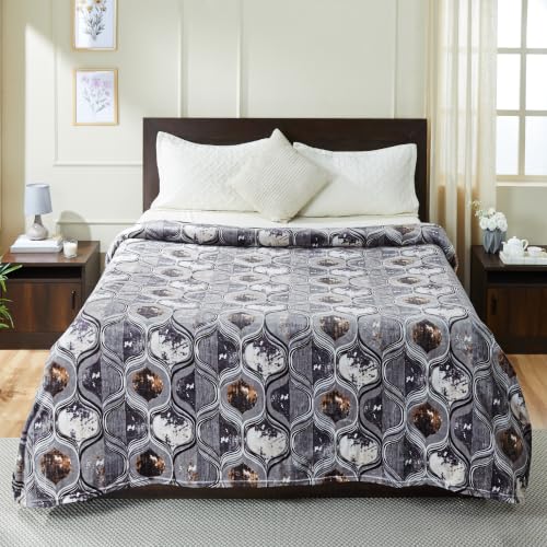 Image of amazon basics Polyester Double Sized Plush Blanket | (300 GSM) | (Brown)