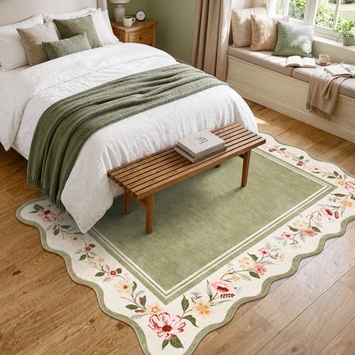 Image of Lahome Floral Scalloped Rug 5x7, Vintage Green Rugs for Living Room