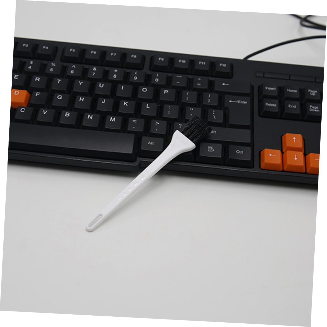 NAMOARLY 5pcs Nylon Cleaning Keyboard Small Brush Laptop Cleaner Portable Brush Anti Static Brush Cleaning Brush for Computer Portable Hair Brush Computer Cleaner Computer Brush White