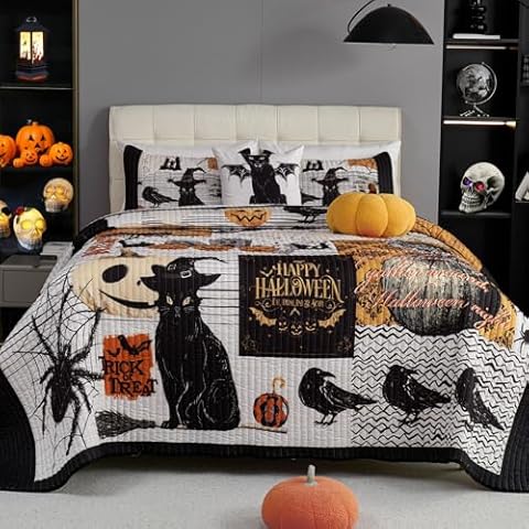 EVENHUG Halloween Theme King Size Quilt Bedding Set with 3 Pillow Shams Lightweight Soft Bedspread Coverlet Halloween Holiday Bed Cover for Bedroom Home Decoration (4 Pieces) Cover