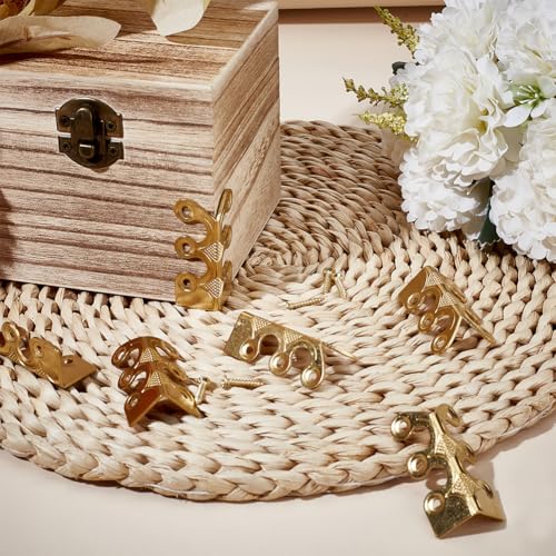 Image of 6Pcs Brass Corner Protectors Vintage Metal Wall Decorative Corner Protector Skirting Baseboard Corner Covers Dust Corners for Tirm Furniture Walls Wood Box Edge Clear Frames Protect (Gold)