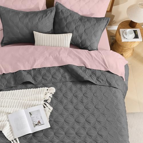 Image of Litanika California King Size Quilt Set Grey- Oversized Lightweight Comforter Bedspreads & Coverlets Gray - Bedding Cover Bed Decor - 3 Pieces (1 Quilt, 2 Pillowcases)