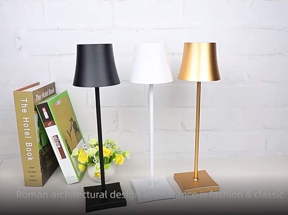 Gubi Multi-Lite - Draagbare oplaadbare tafellamp Gubi Multi-Lite - Draagbare oplaadbare tafellamp