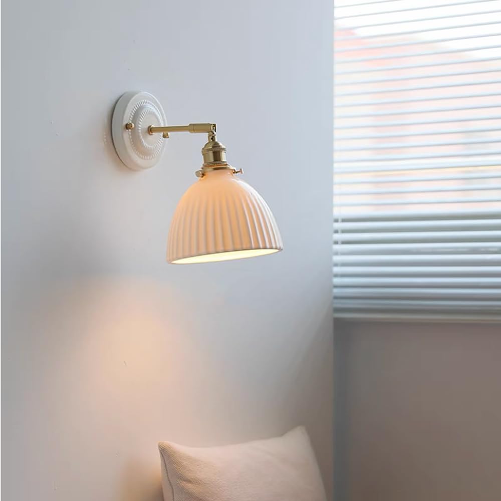 Applique da Parete in Ottone Vintage Industriale con Paralume in Ceramica a Righe, Base in Ceramica con Motivo Dipinto, apparecchio di Illuminazione per la casa Girevole a 350° e Pieghevole a 180