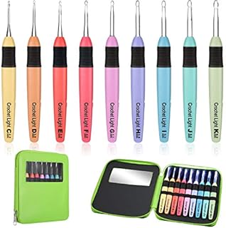 9 Pieces Lighted Crochet Hooks with Case LED Light Crochet Hooks Set Knitting Needles Craft Yarn Weaving Crochet Needles Comfortable Smooth Handle Crochet Needles for Knitting, 2.5 mm-6.5 mm