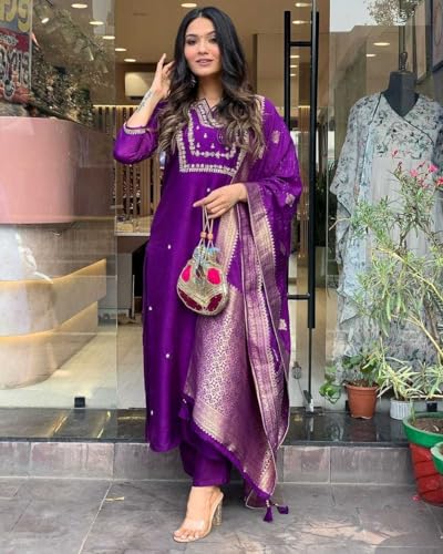 Image of Women's Viscose Silk Heavy Embroidered Straight Kurta With Trouser & Banarasi Jacquard Dupatta Set