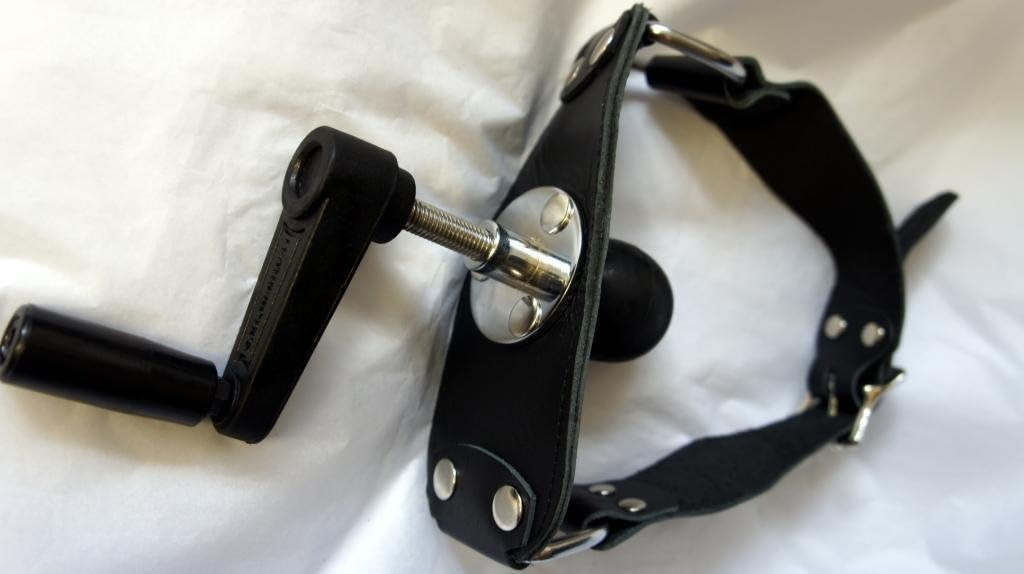 Leather Lockable Heavyduty Steel Screw Adjustable Ball Gag