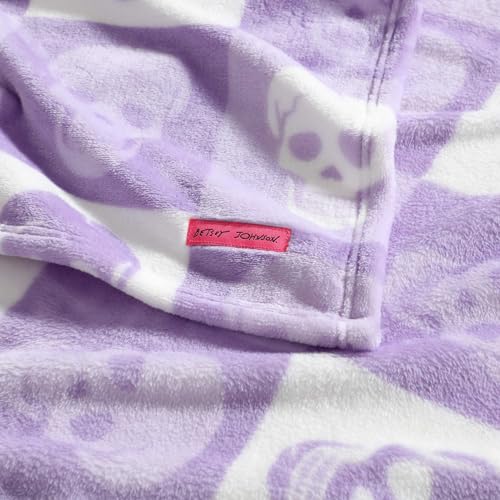 Image of Betsey Johnson - Blanket, Buttery-Soft Throw Blanket for Couch or Bed, Boldly Plush & Oversized Bedding (Cracked Checkered Skull Purple, 50 inch x 70 inch)