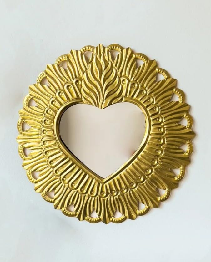Miroir ex voto cœur du soleil en laiton doré martelé élégance cabinet de curiosité
