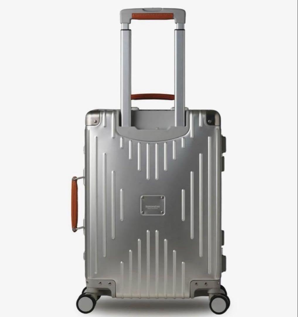 即日発送！innovator イノベーター アルミ キャリーケース 36L Amazon.co.jp: 新モデル イノベーター アルミ キャリーケース 36