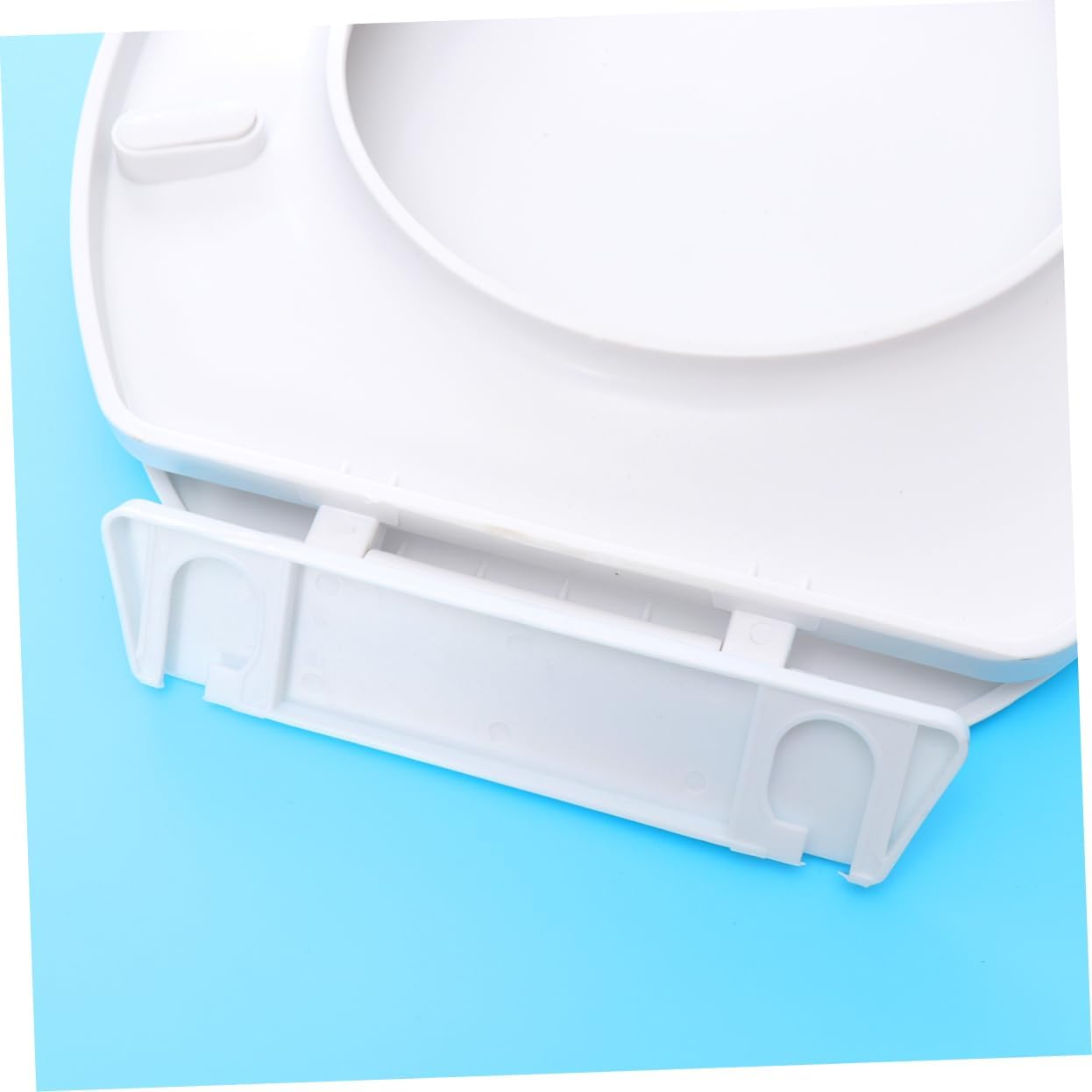 Thick Shaped PP Toilet Seat Cover for Home Hotel Easy to Clean Bathroom Lid Sturdy Hinges Lightweight Design for Standard Toilets