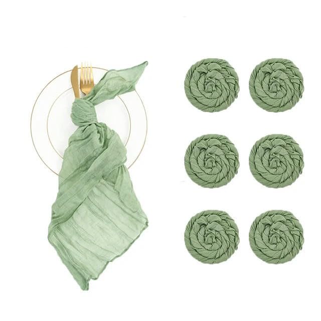 Serviettes de mariage boho vert sauge en gaze pour une décoration de table de fête
