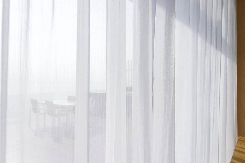 Maßgeschneiderte weiße Voile Store Gardine, Vorhang nach Maß, inklusive Blei und Kräuselband (Universalband), Höhe 90 – 295 cm(275cm Höhe x 600 cm Breite)