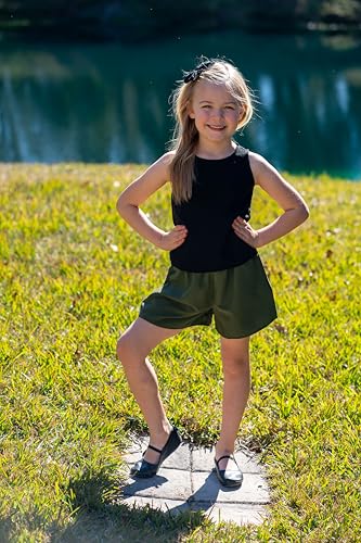 Image of Arshiner Girls Summer 2 Piece Outfit Sleeveless Top and Paperbag Waist Shorts with Pockets Kids Shorts Set Ages 5-13