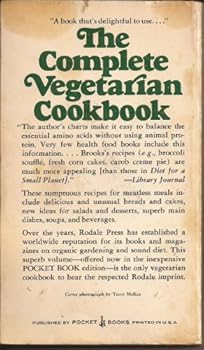 Paperback The Complete Vegetarian Cookbook Book