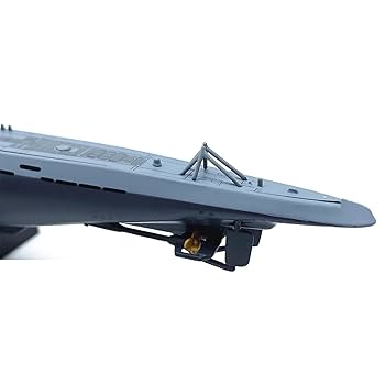 Amazon | 1:350 1942 第二次世界大戦ドイツ U181 海軍潜水艦軍艦