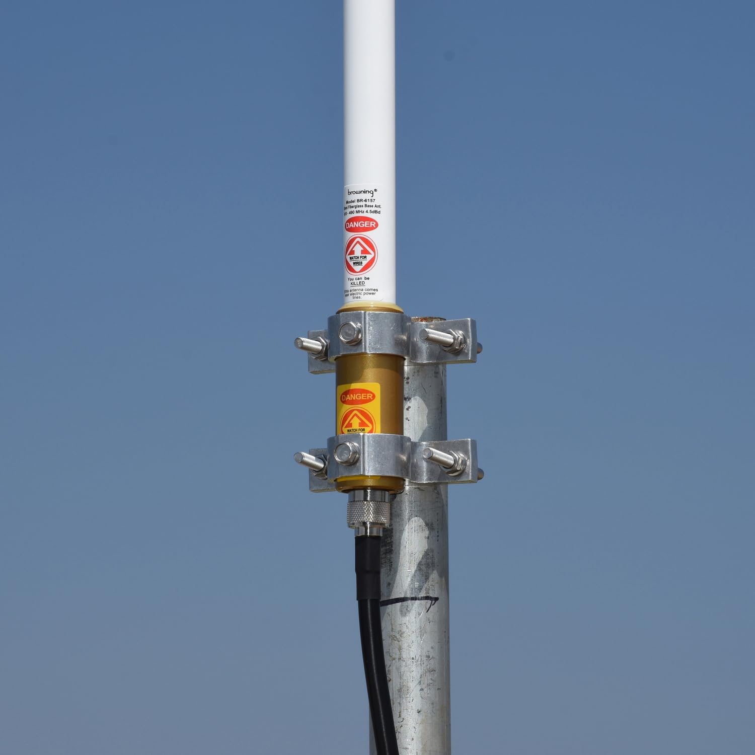 Browning® 150-Watt Pretuned Wide-Band 410 MHz to 490 MHz 4.5-dBd-Gain Fiberglass Omni Base with N-Female Connector, Mounting Bracket, and Hardware, BR6157